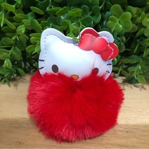 Hello kitty New Pom Pom keychain